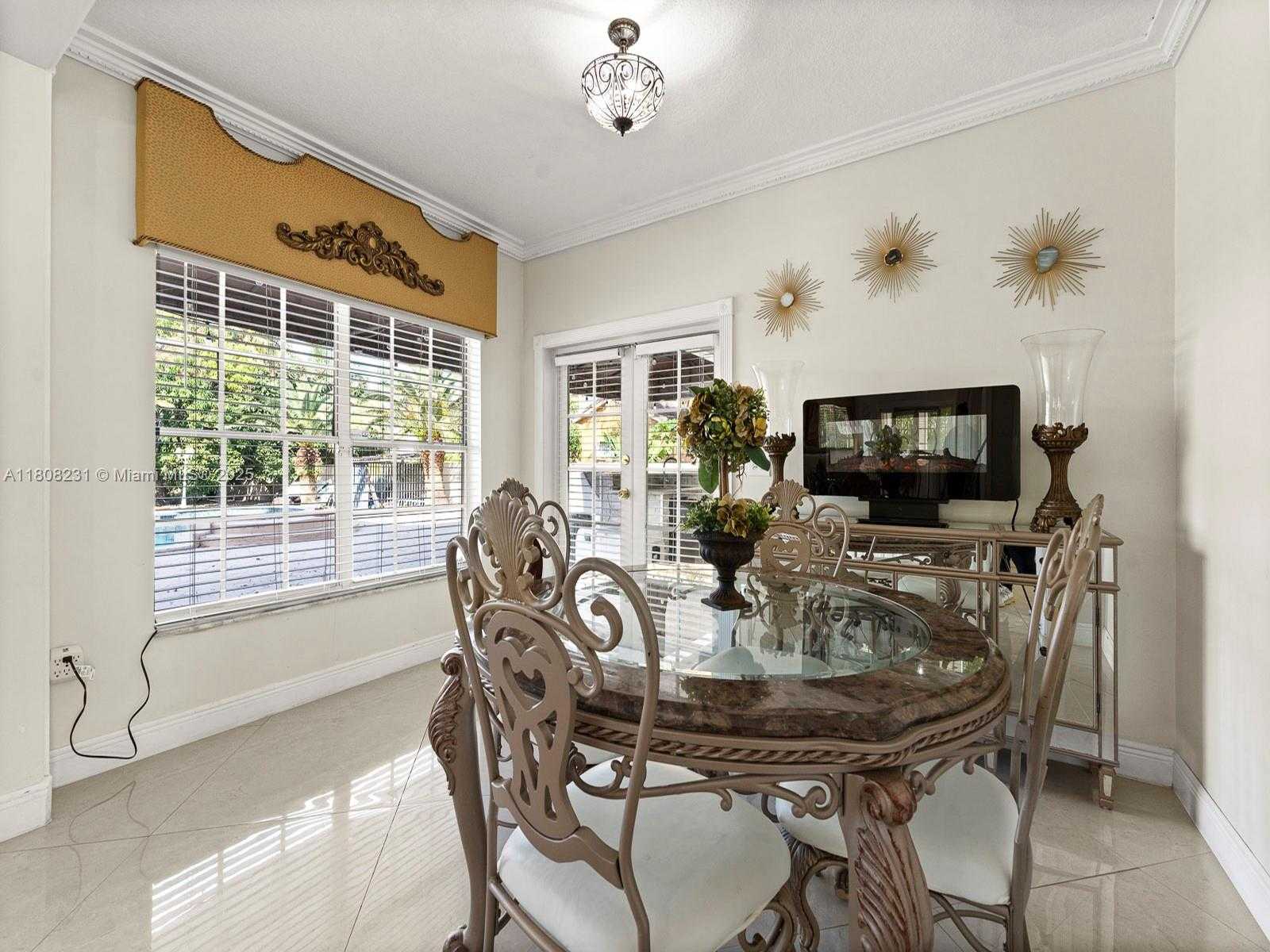 Small Image of 11230 SOUTH WEST 156TH AVE, Miami Number 43