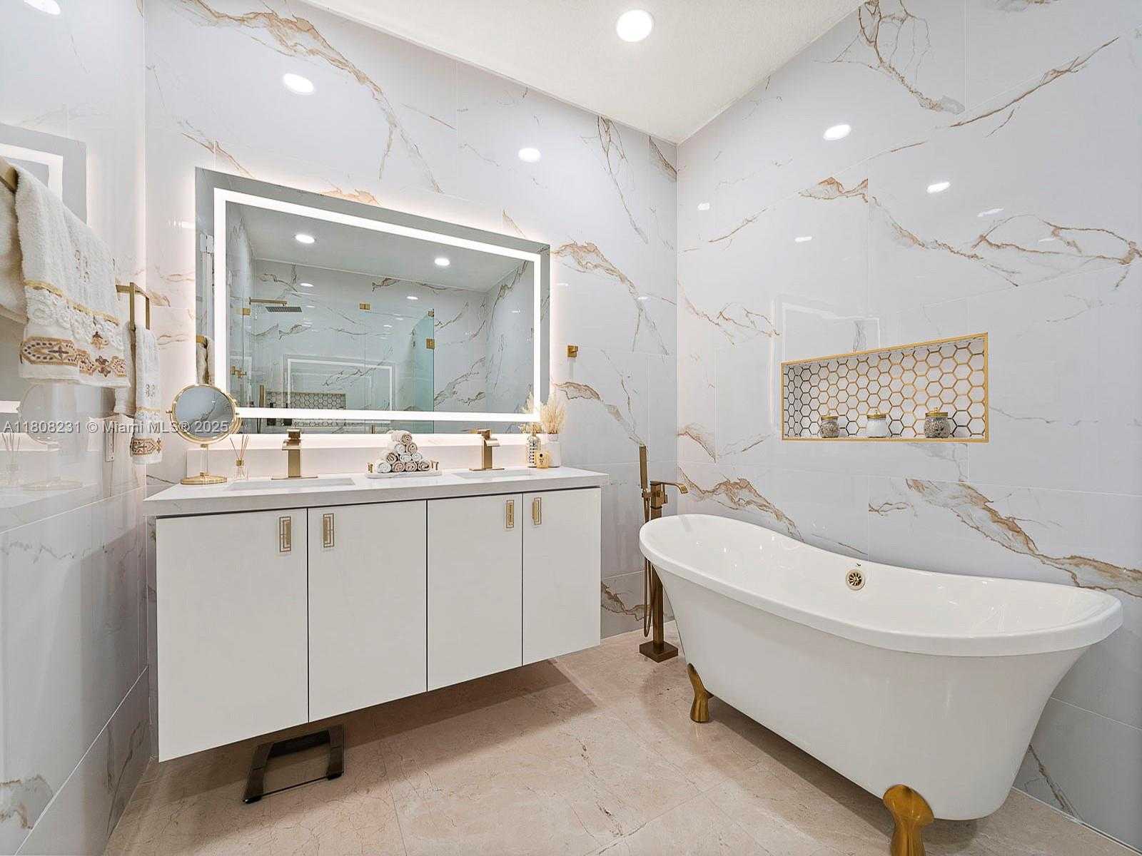 Small Image of 11230 SOUTH WEST 156TH AVE, Miami Number 52