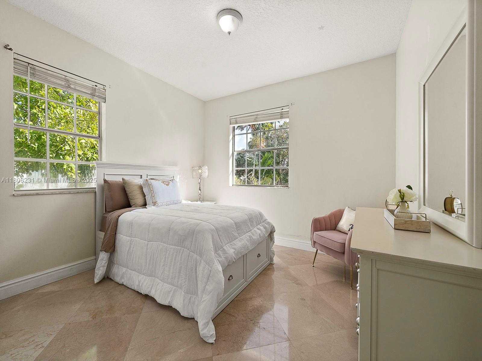 Small Image of 11230 SOUTH WEST 156TH AVE, Miami Number 62