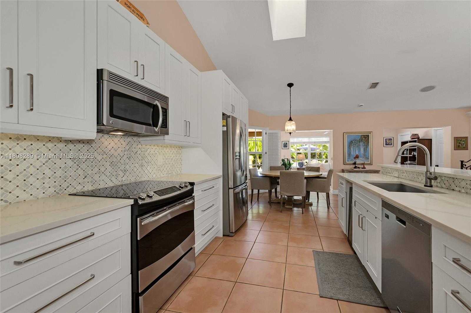 Small Image of 2215 SOUTH WEST 14TH PL, Boca Raton Number 19