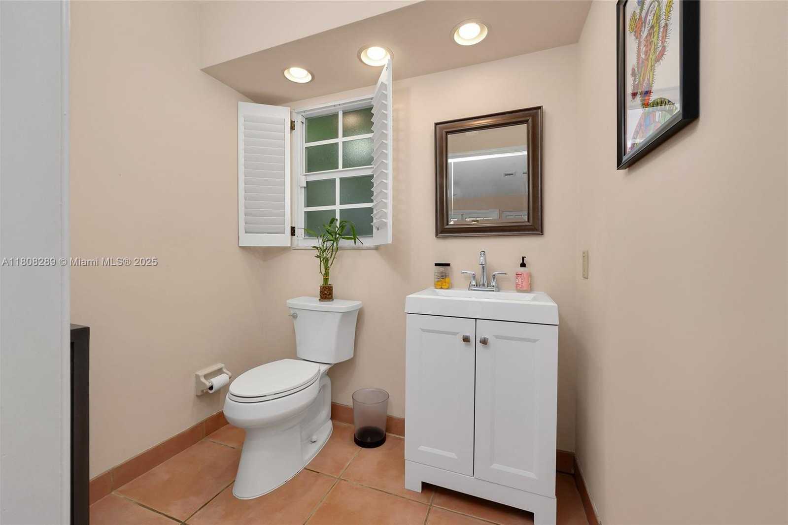 Small Image of 2215 SOUTH WEST 14TH PL, Boca Raton Number 26