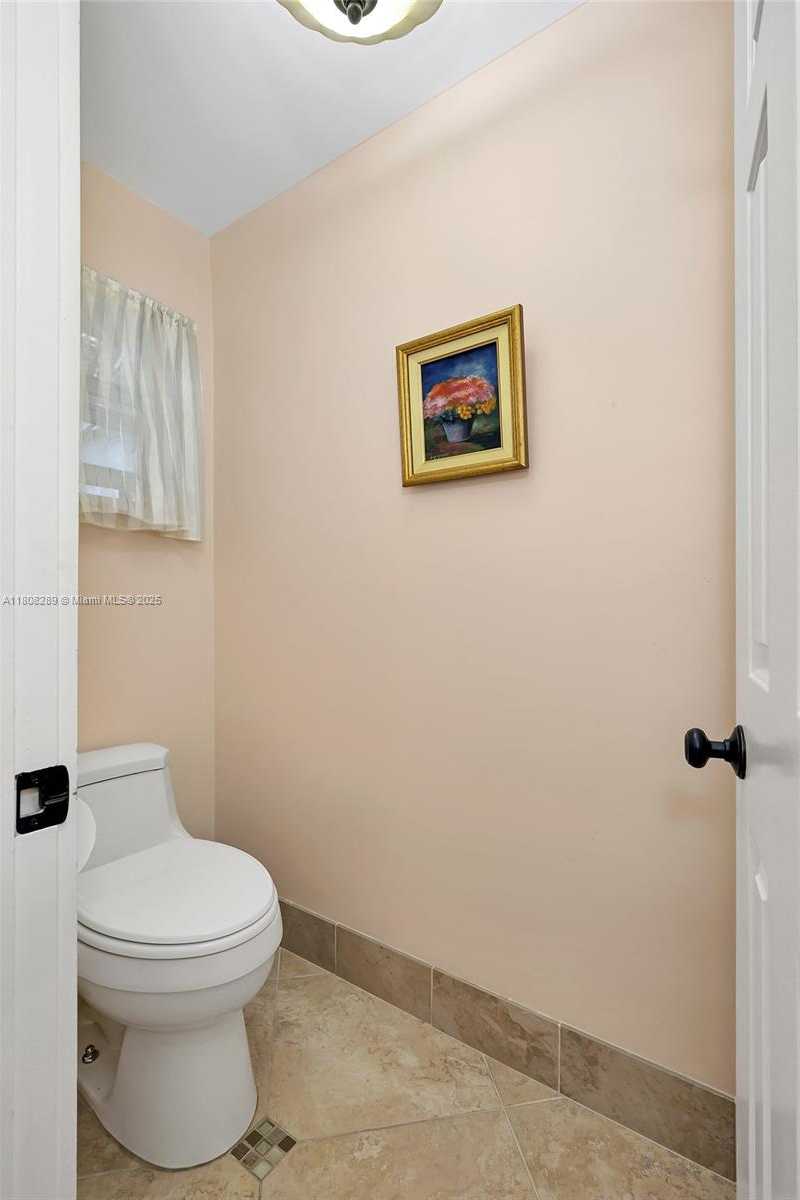 Small Image of 2215 SOUTH WEST 14TH PL, Boca Raton Number 36