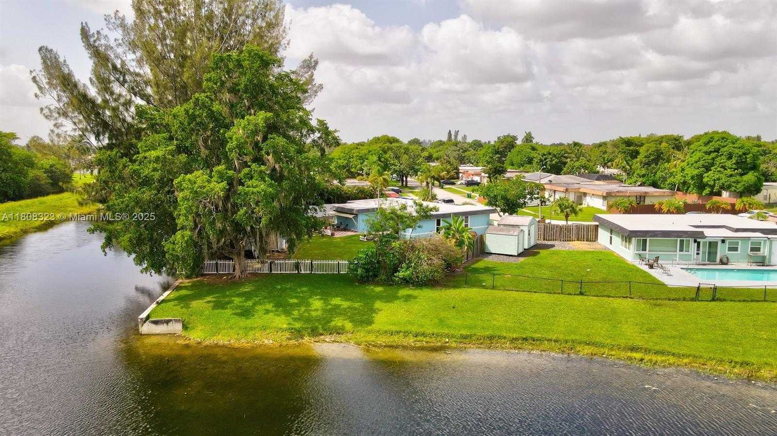 Small Image of 6605 NORTH WEST 80TH CT, Tamarac Number 10