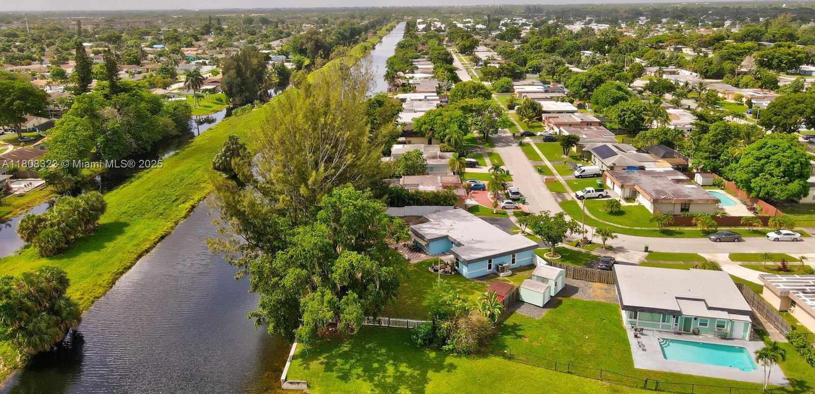 Small Image of 6605 NORTH WEST 80TH CT, Tamarac Number 11