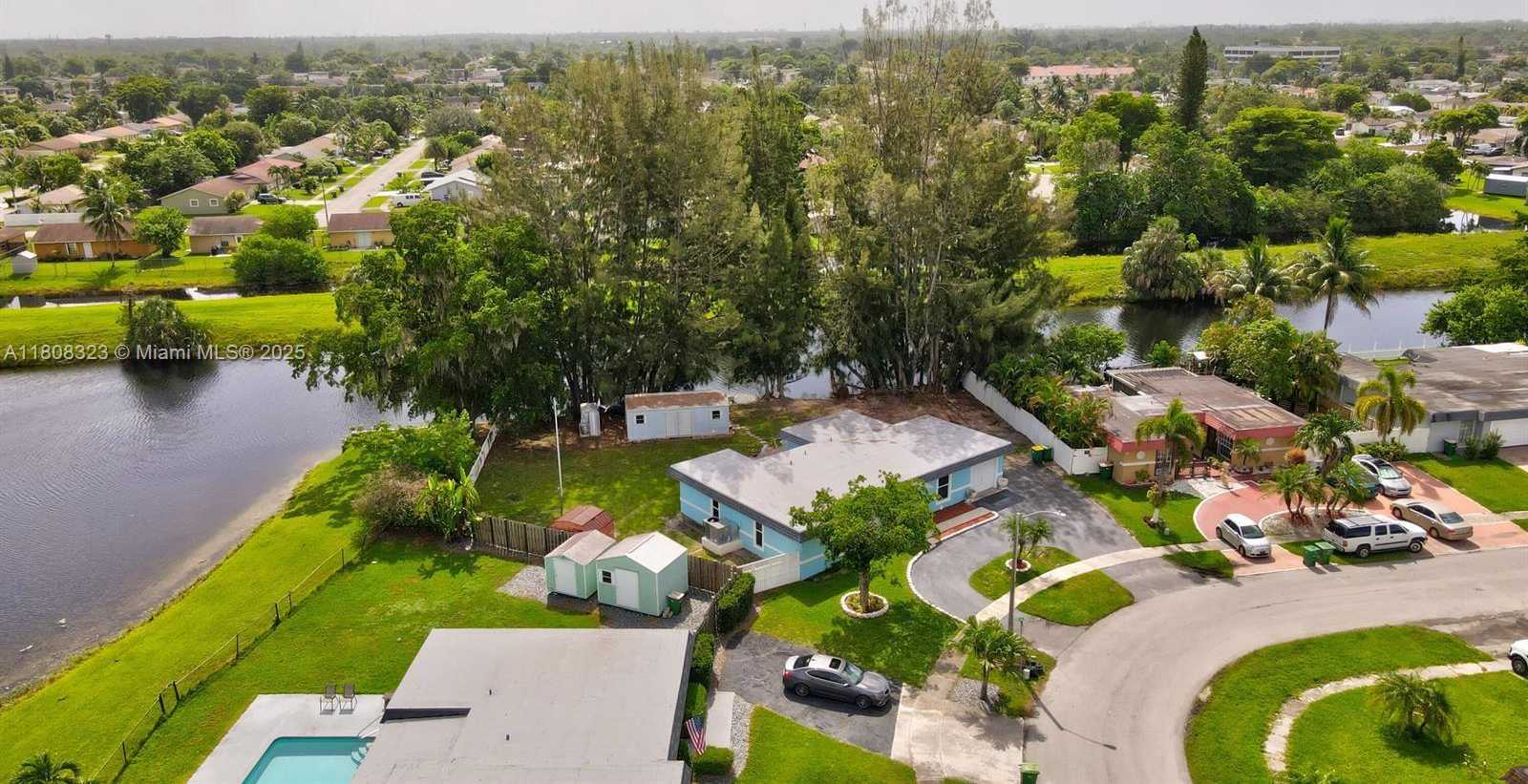 Small Image of 6605 NORTH WEST 80TH CT, Tamarac Number 14