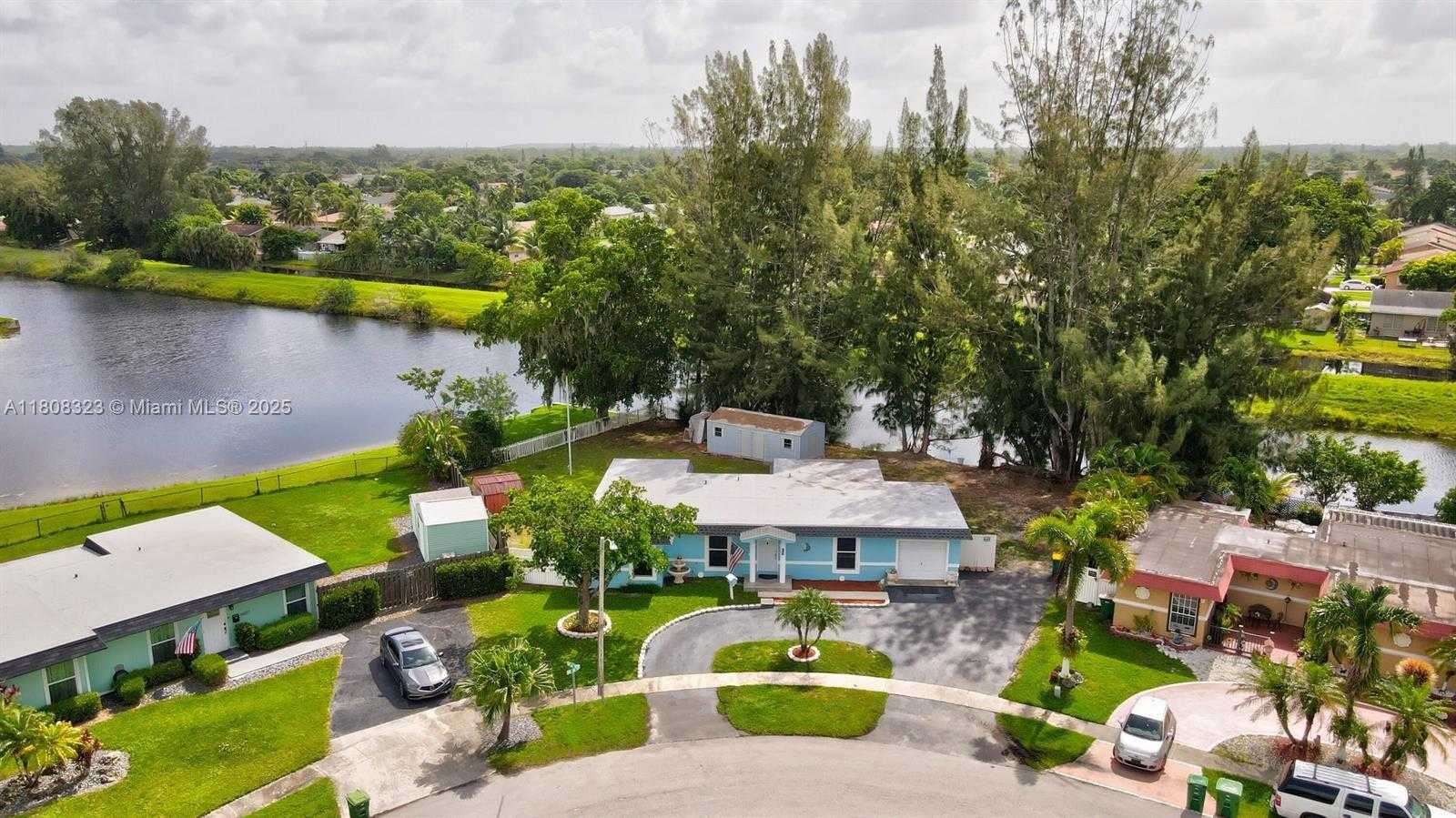 Small Image of 6605 NORTH WEST 80TH CT, Tamarac Number 17