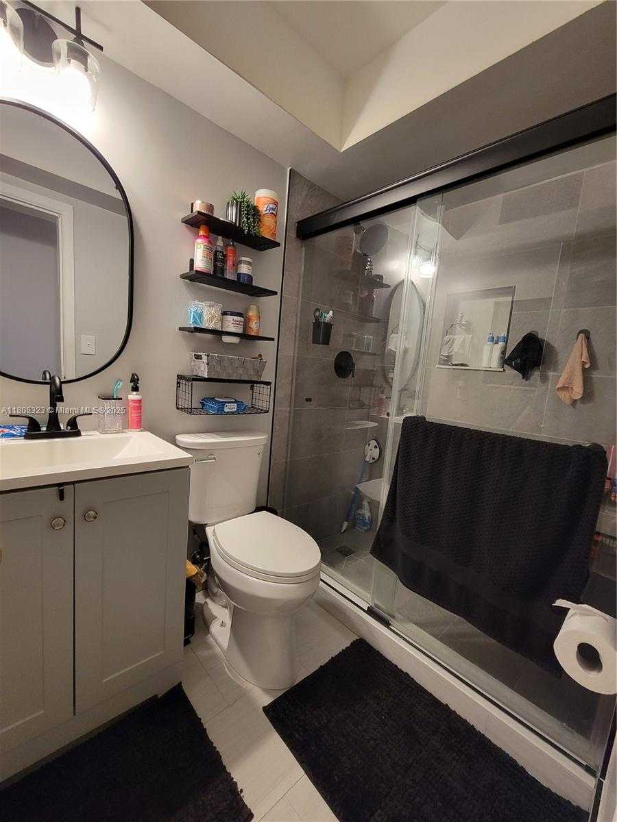 Small Image of 6605 NORTH WEST 80TH CT, Tamarac Number 29