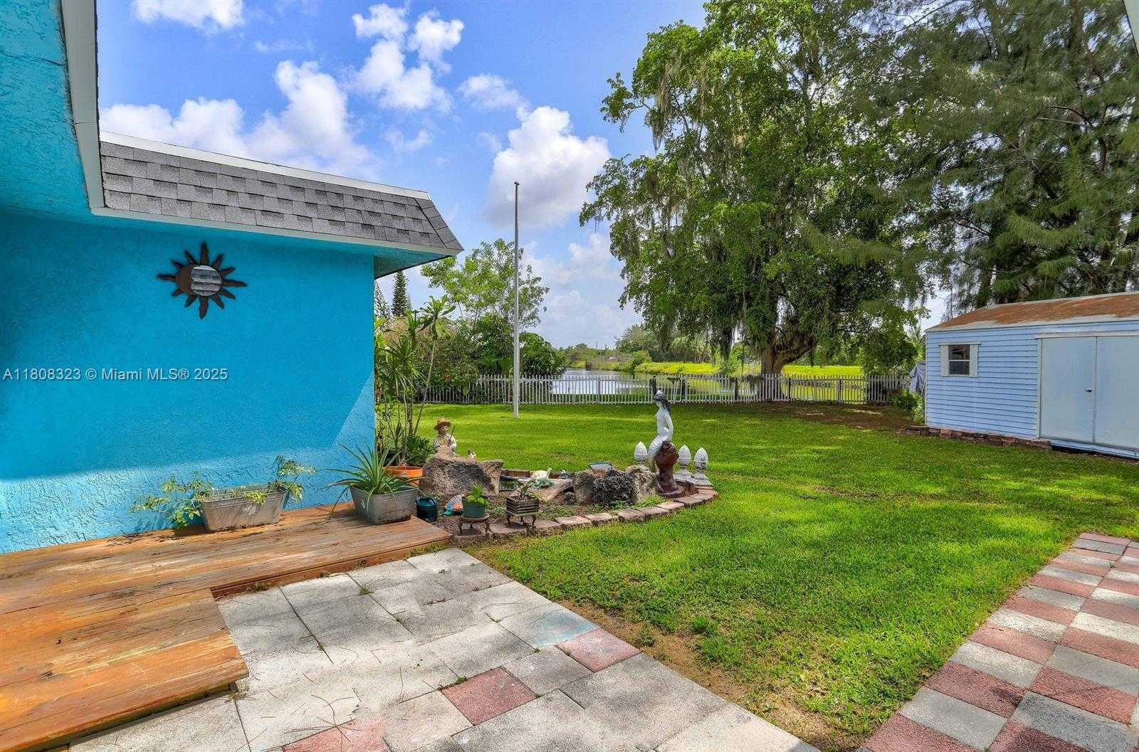 Small Image of 6605 NORTH WEST 80TH CT, Tamarac Number 5