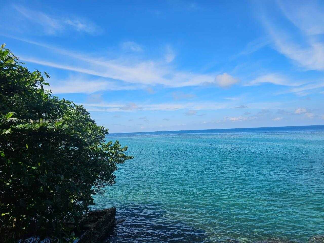 Small Image of ESTATE WITH COTTAGES  BOSCOBEL BEACH, ST MARY, J, Out of City Number 5