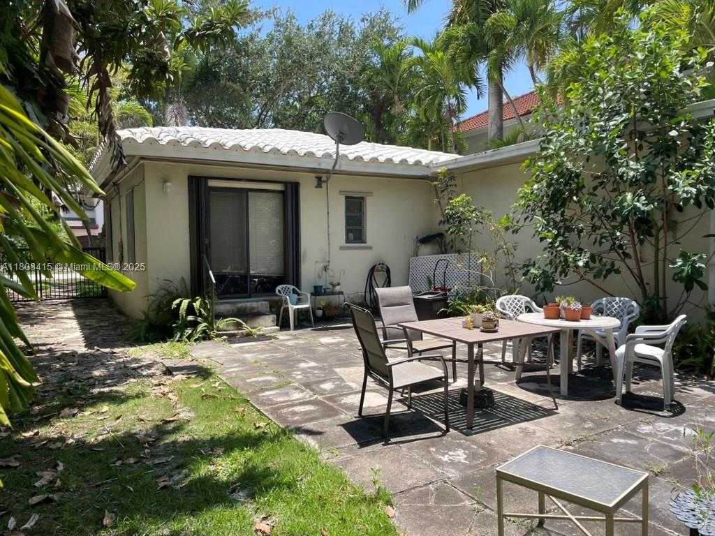 Small Image of 2975 SHIPPING AVE, Coconut Grove Number 7
