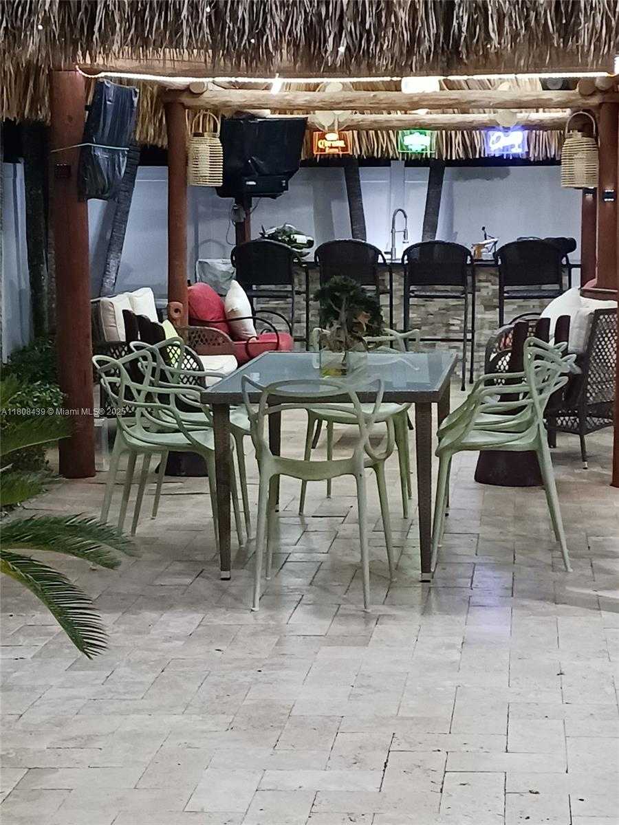 Small Image of 612 SOUTH WEST 179TH AVE, Pembroke Pines Number 21