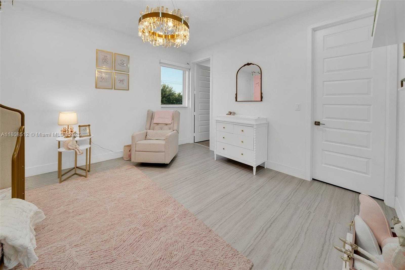 Small Image of 11035 NORTH SIERRA RANCH DR, Davie Number 35