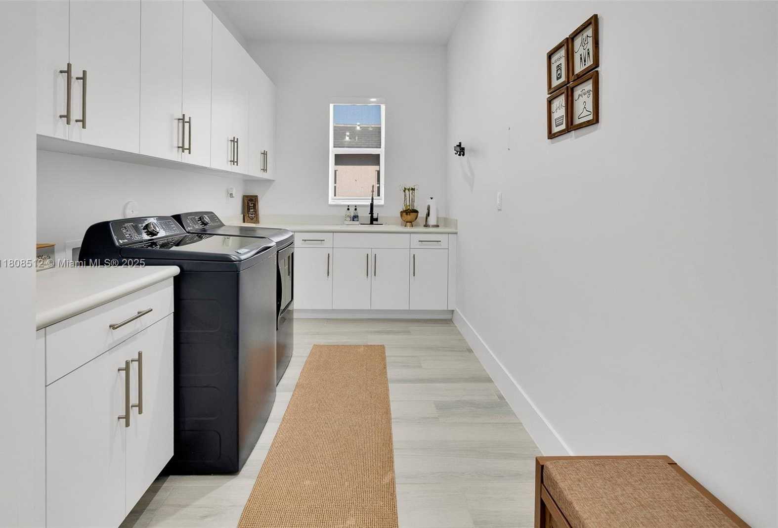 Small Image of 11035 NORTH SIERRA RANCH DR, Davie Number 44