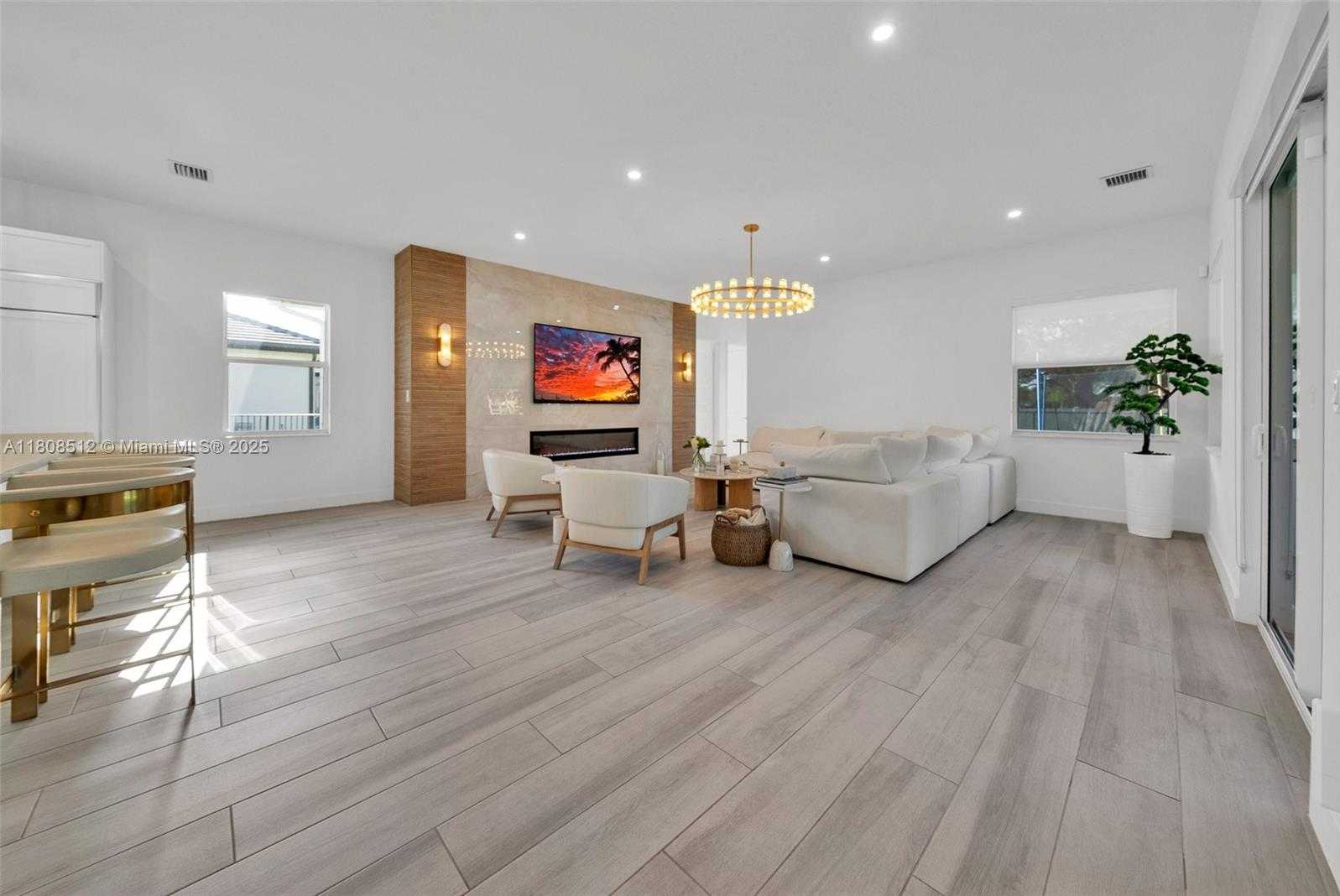 Small Image of 11035 NORTH SIERRA RANCH DR, Davie Number 9