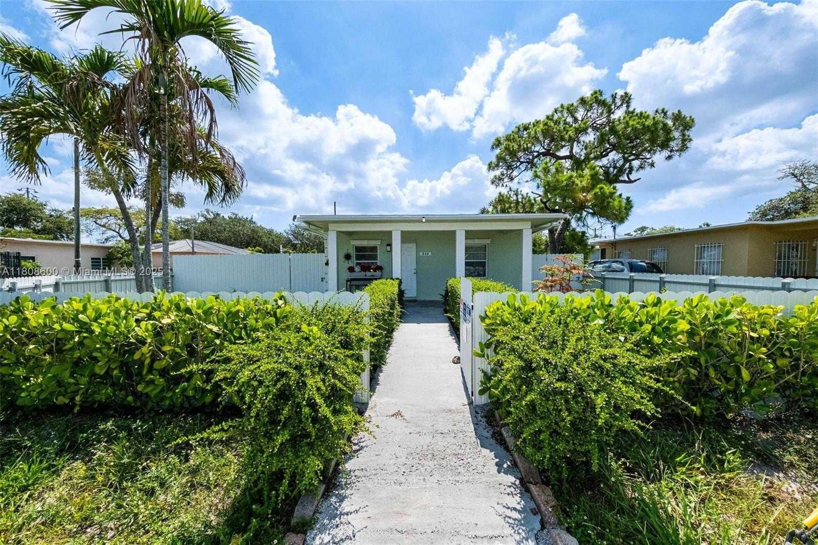 Small Image of 844 NORTH WEST 15TH AVE, Fort Lauderdale Number 2