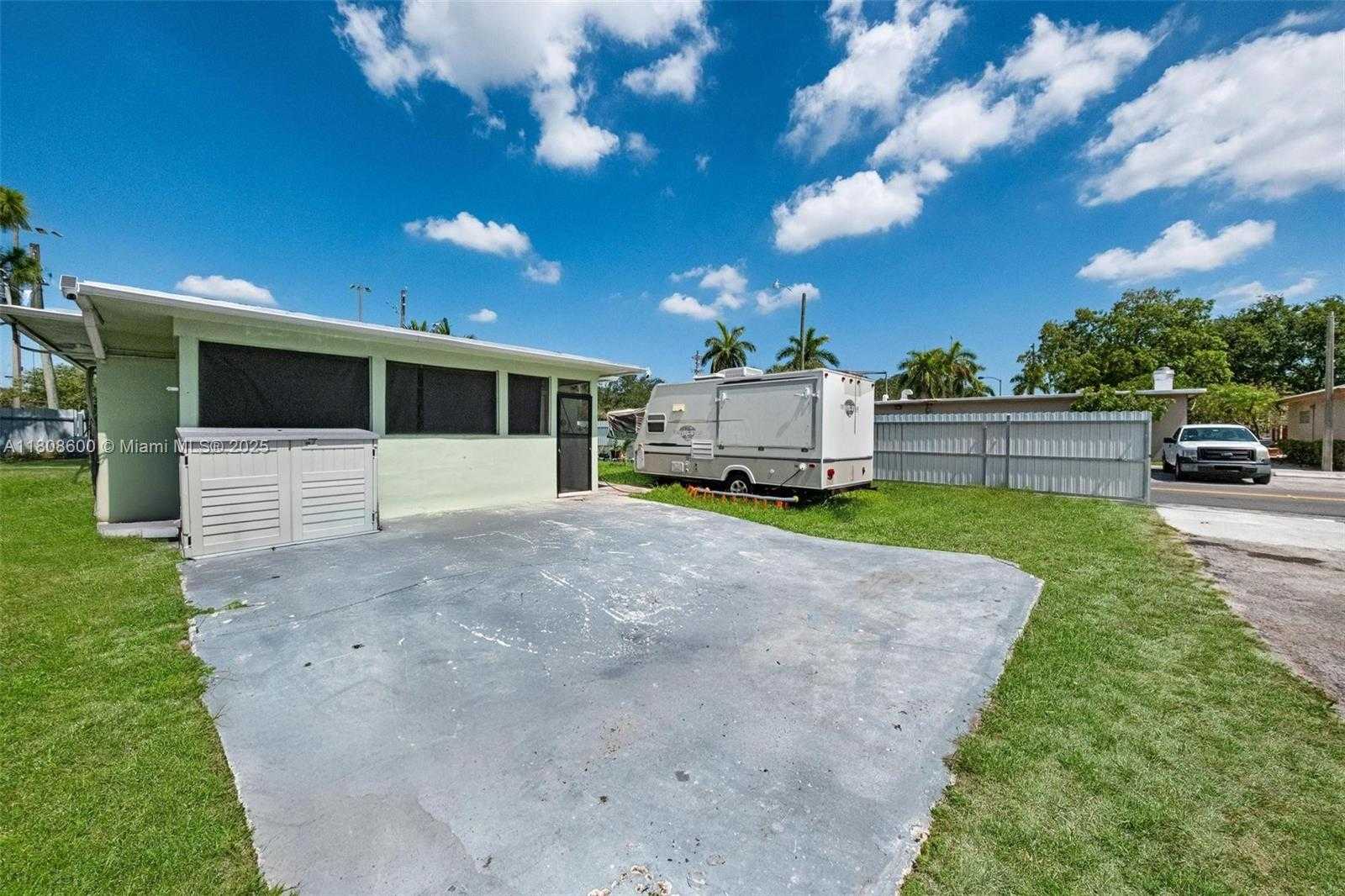 Small Image of 844 NORTH WEST 15TH AVE, Fort Lauderdale Number 22