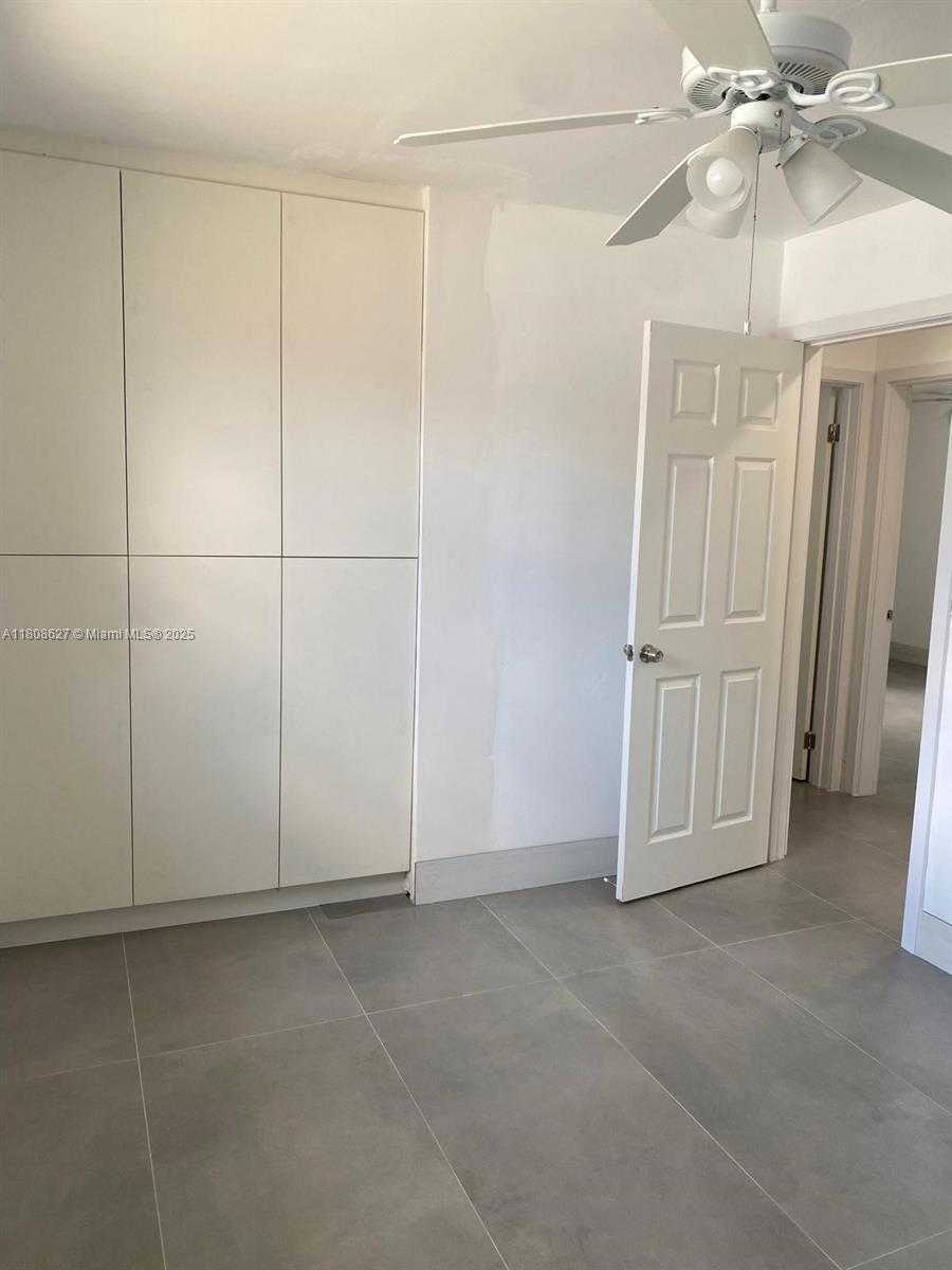 Small Image of 2820 NORTH WEST 14TH CT, Fort Lauderdale Number 5