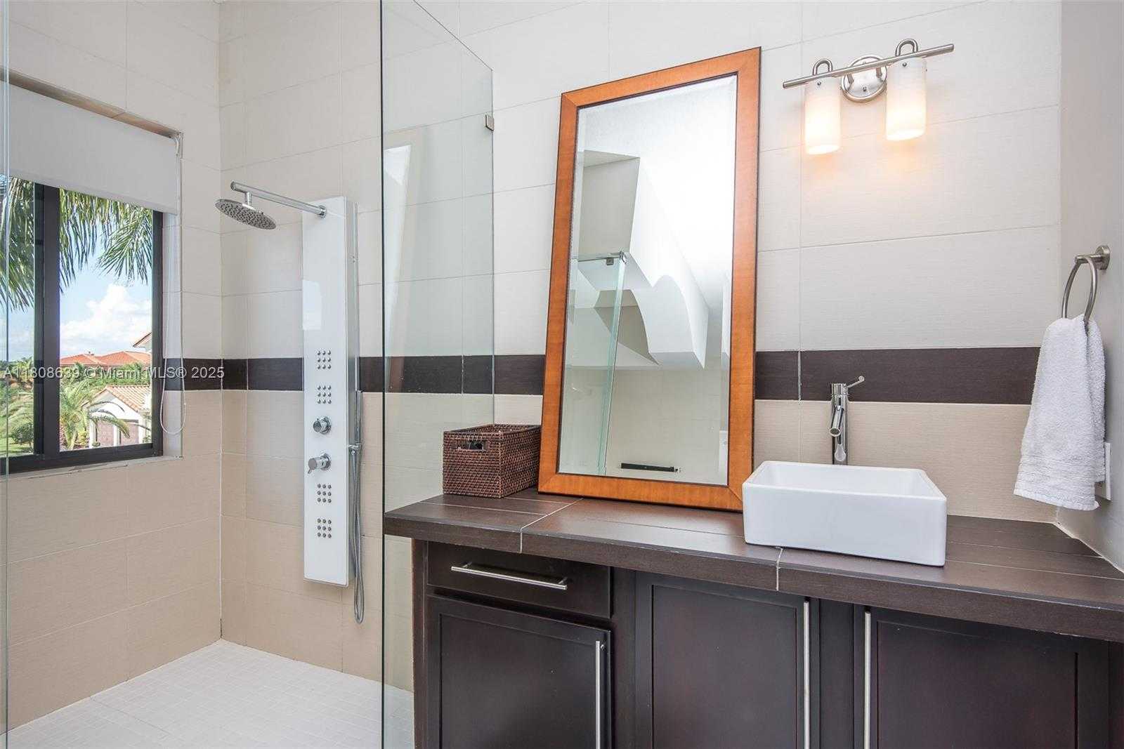 Small Image of 19305 SOUTH WEST 79TH CT, Cutler Bay Number 27
