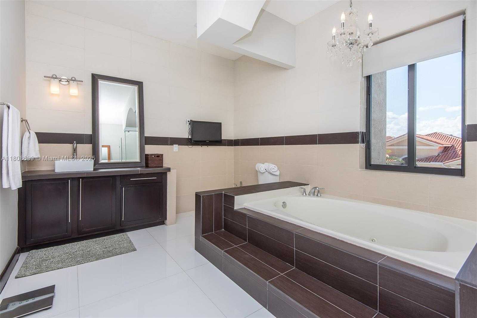 Small Image of 19305 SOUTH WEST 79TH CT, Cutler Bay Number 32