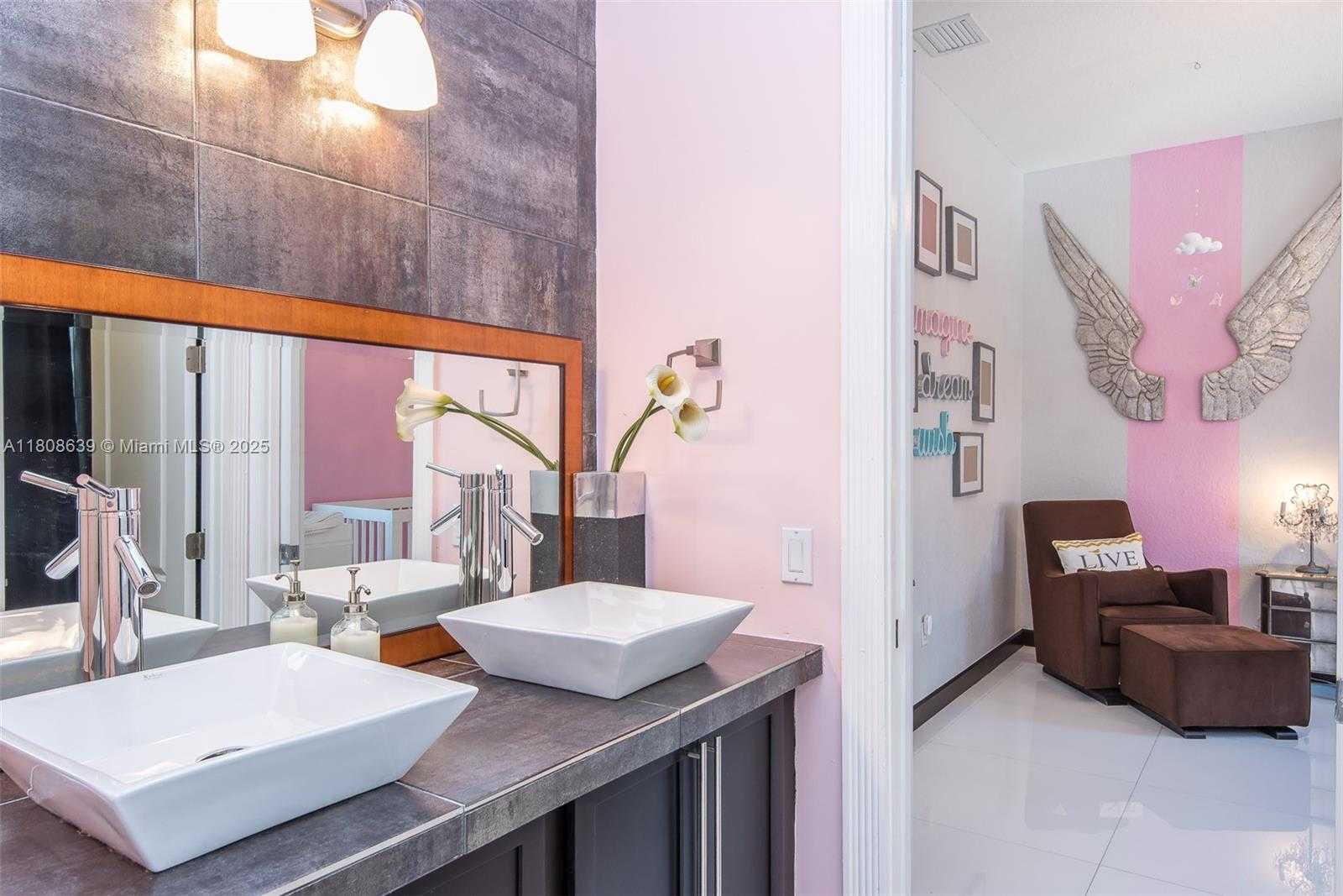 Small Image of 19305 SOUTH WEST 79TH CT, Cutler Bay Number 39
