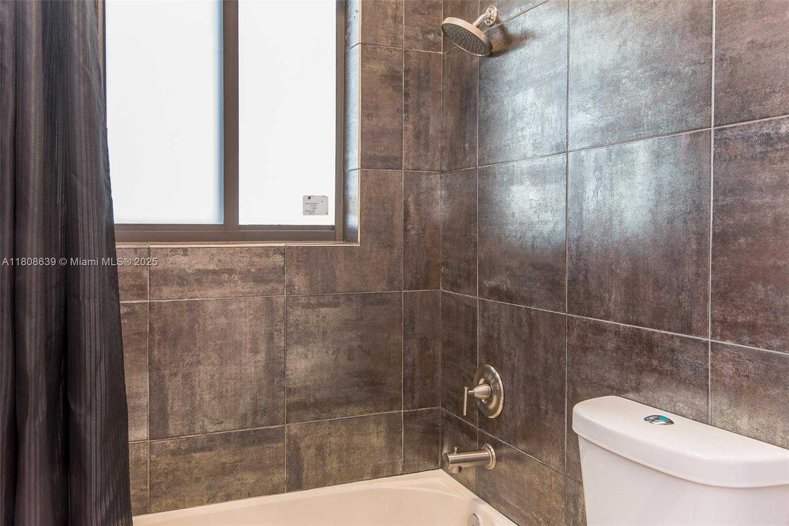 Small Image of 19305 SOUTH WEST 79TH CT, Cutler Bay Number 41