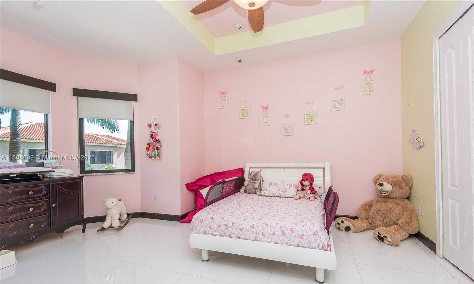 Small Image of 19305 SOUTH WEST 79TH CT, Cutler Bay Number 42