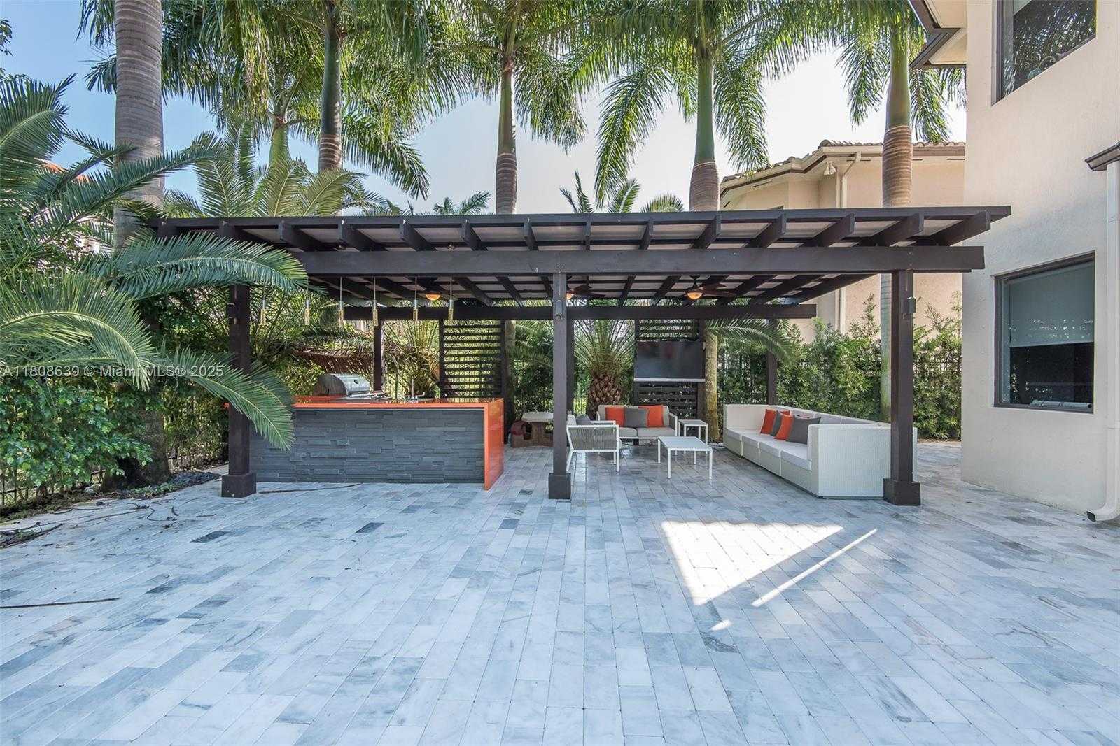 Small Image of 19305 SOUTH WEST 79TH CT, Cutler Bay Number 58