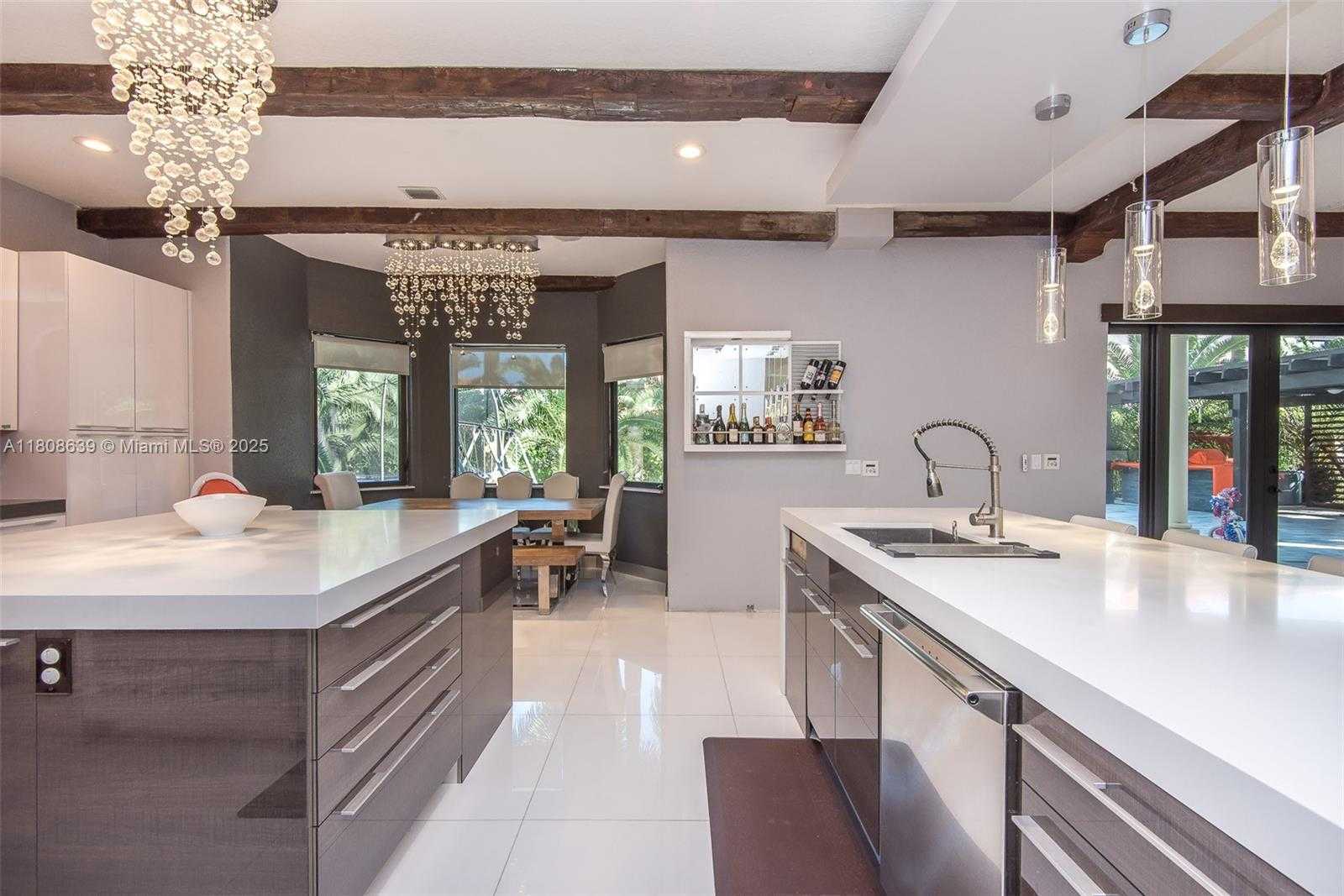 Small Image of 19305 SOUTH WEST 79TH CT, Cutler Bay Number 6