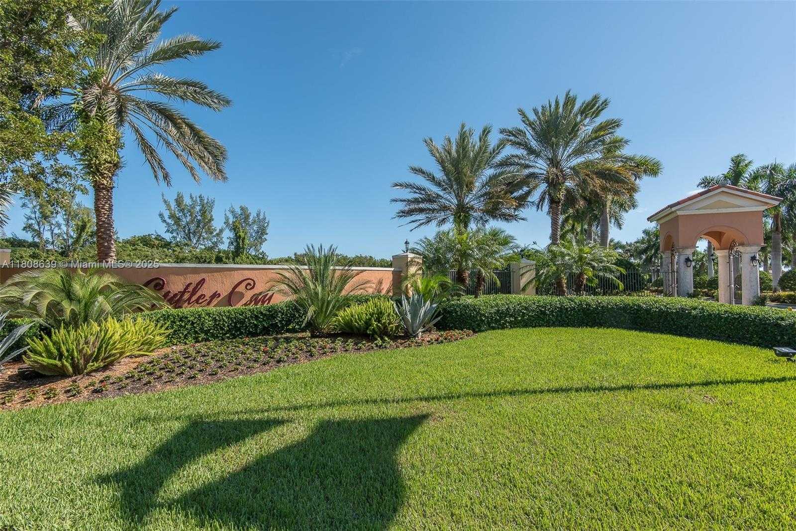Small Image of 19305 SOUTH WEST 79TH CT, Cutler Bay Number 60