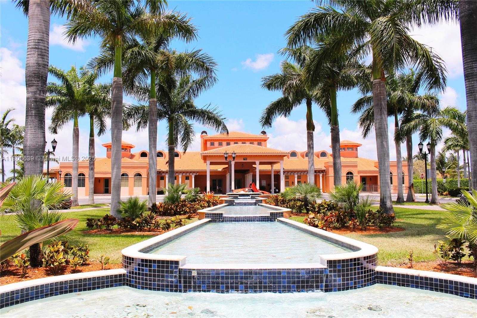 Small Image of 19305 SOUTH WEST 79TH CT, Cutler Bay Number 61