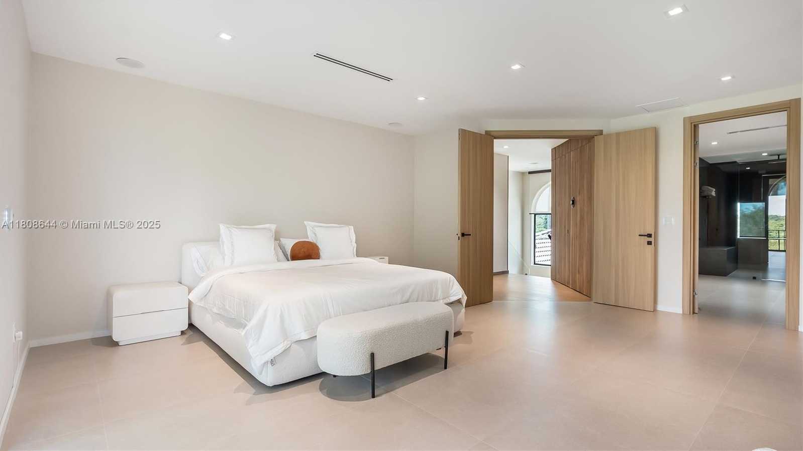 Small Image of 18007 SOUTH WEST 154TH ST, Miami Number 13
