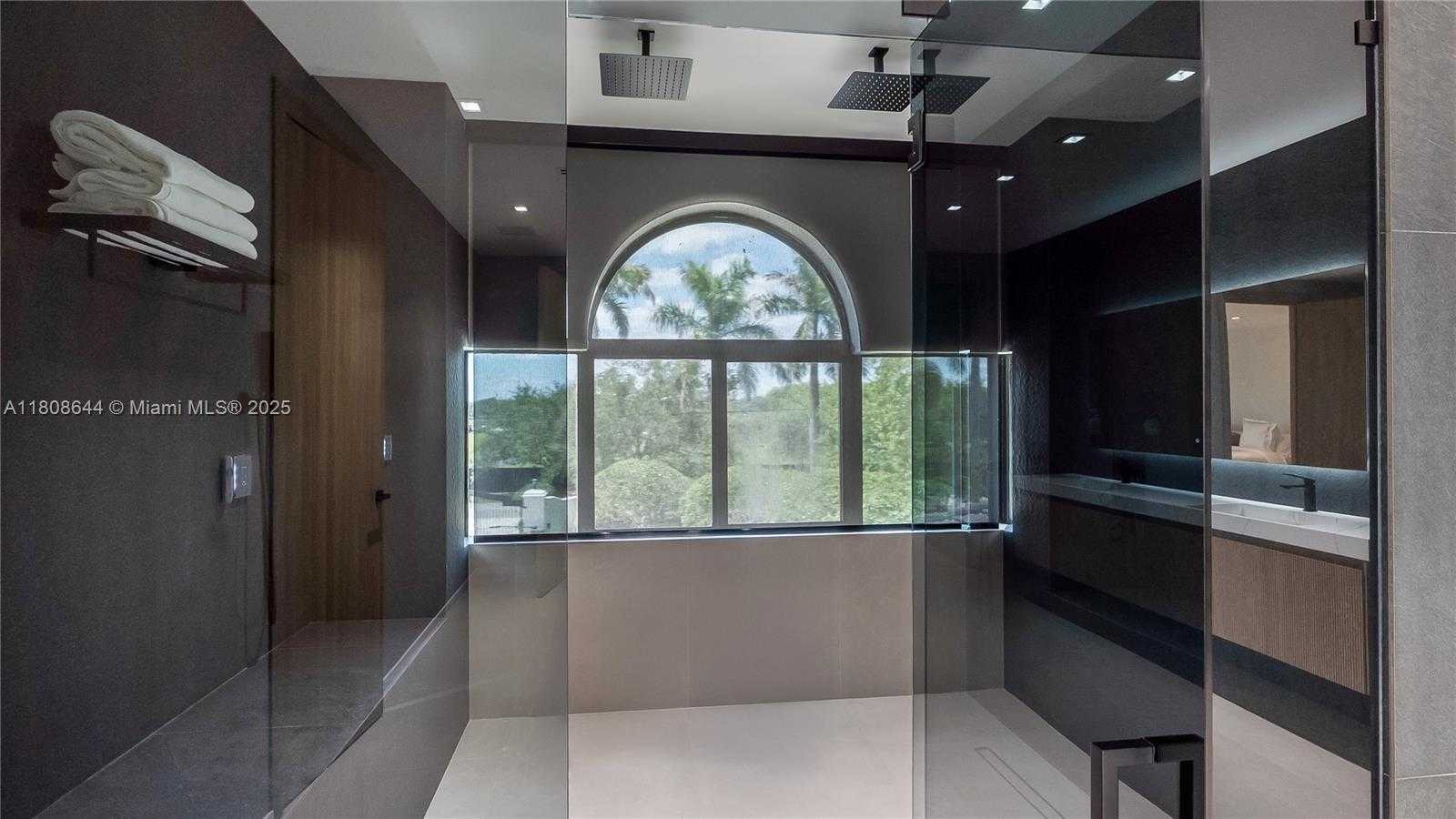 Small Image of 18007 SOUTH WEST 154TH ST, Miami Number 17