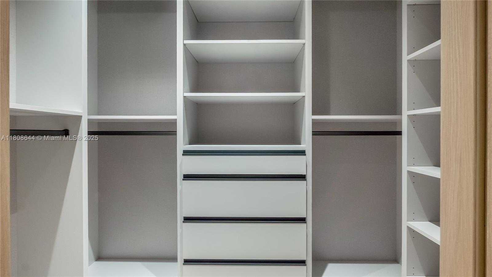 Small Image of 18007 SOUTH WEST 154TH ST, Miami Number 19