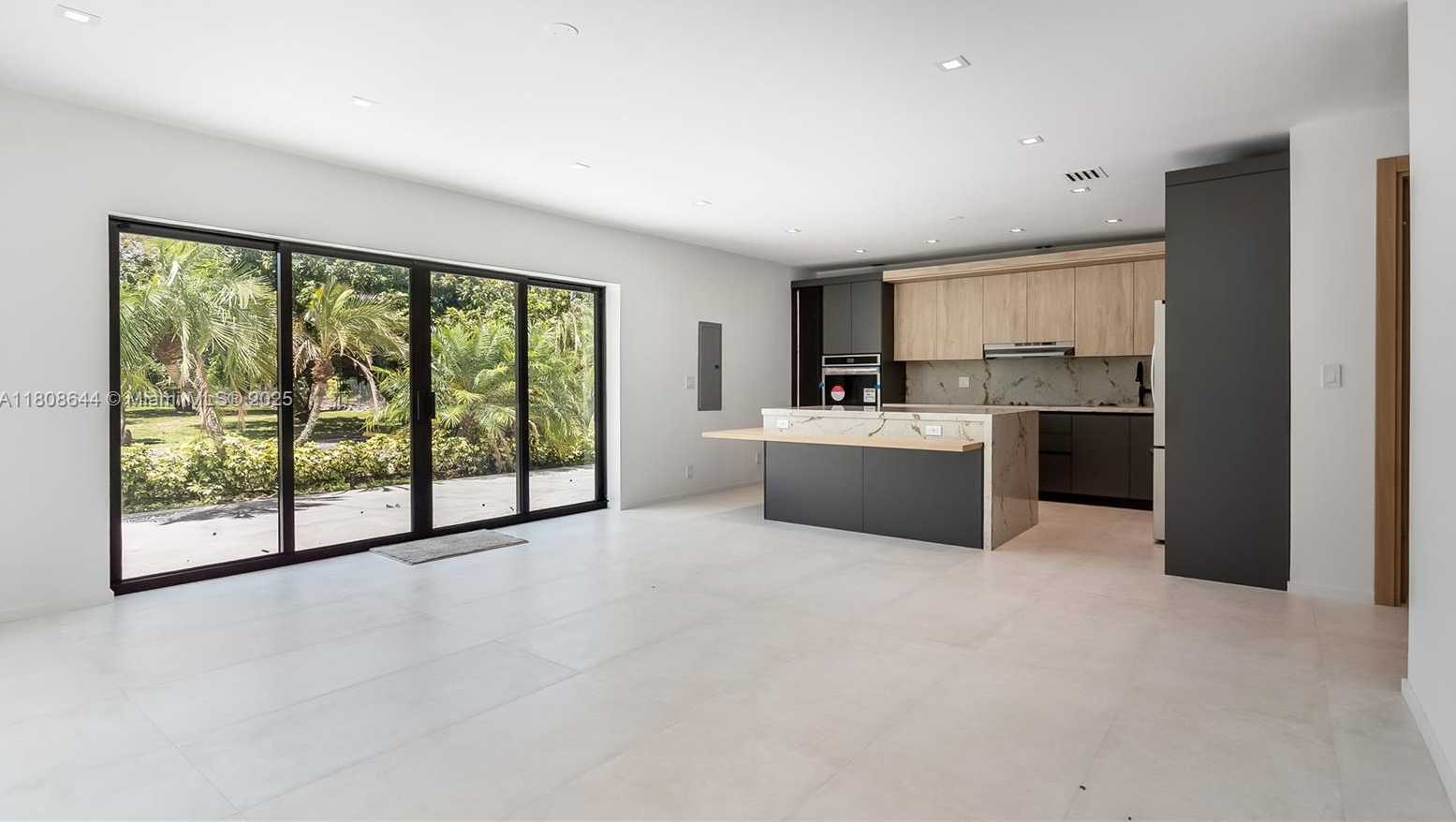 Small Image of 18007 SOUTH WEST 154TH ST, Miami Number 39