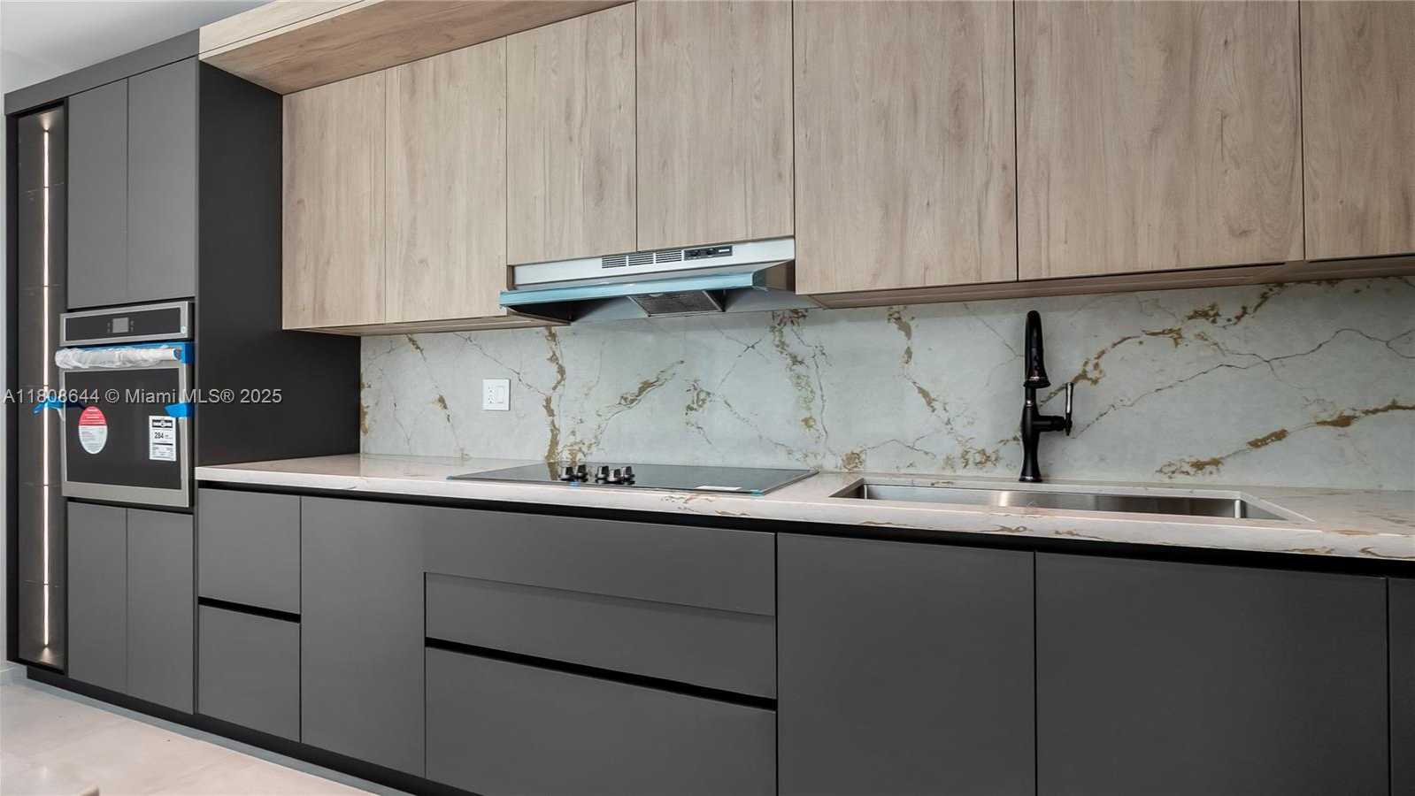 Small Image of 18007 SOUTH WEST 154TH ST, Miami Number 43