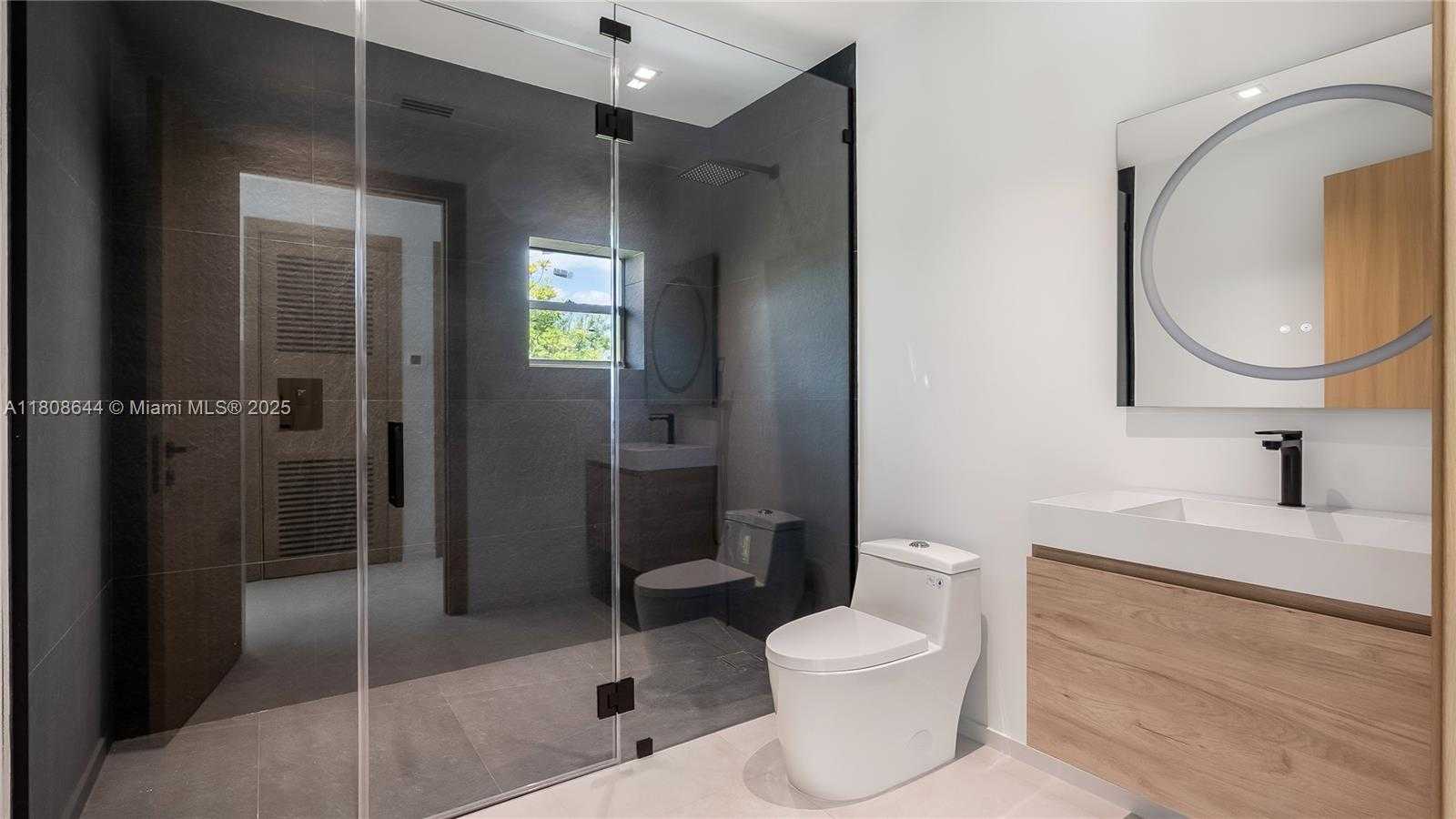 Small Image of 18007 SOUTH WEST 154TH ST, Miami Number 45