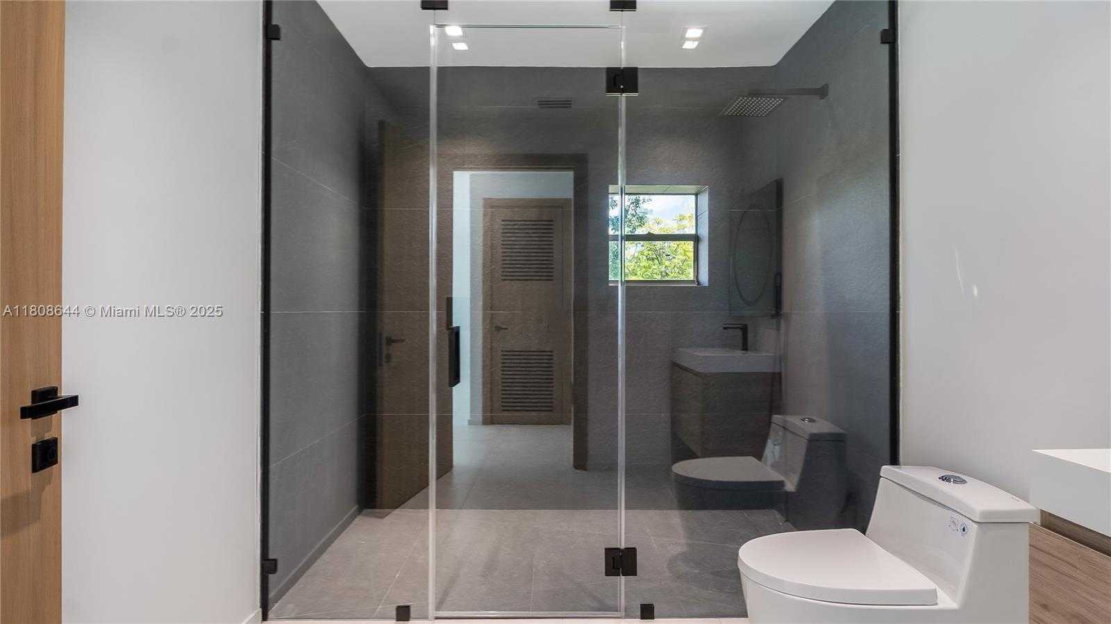 Small Image of 18007 SOUTH WEST 154TH ST, Miami Number 46