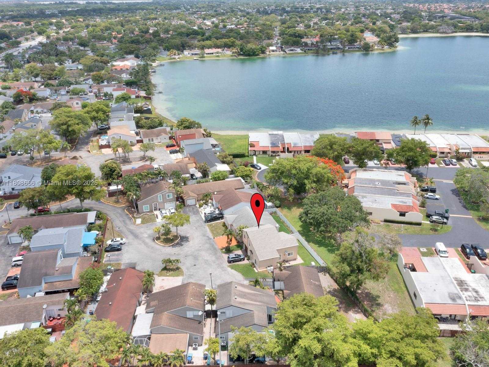 Small Image of 6566 NORTH WEST 197TH LN, Hialeah Number 42