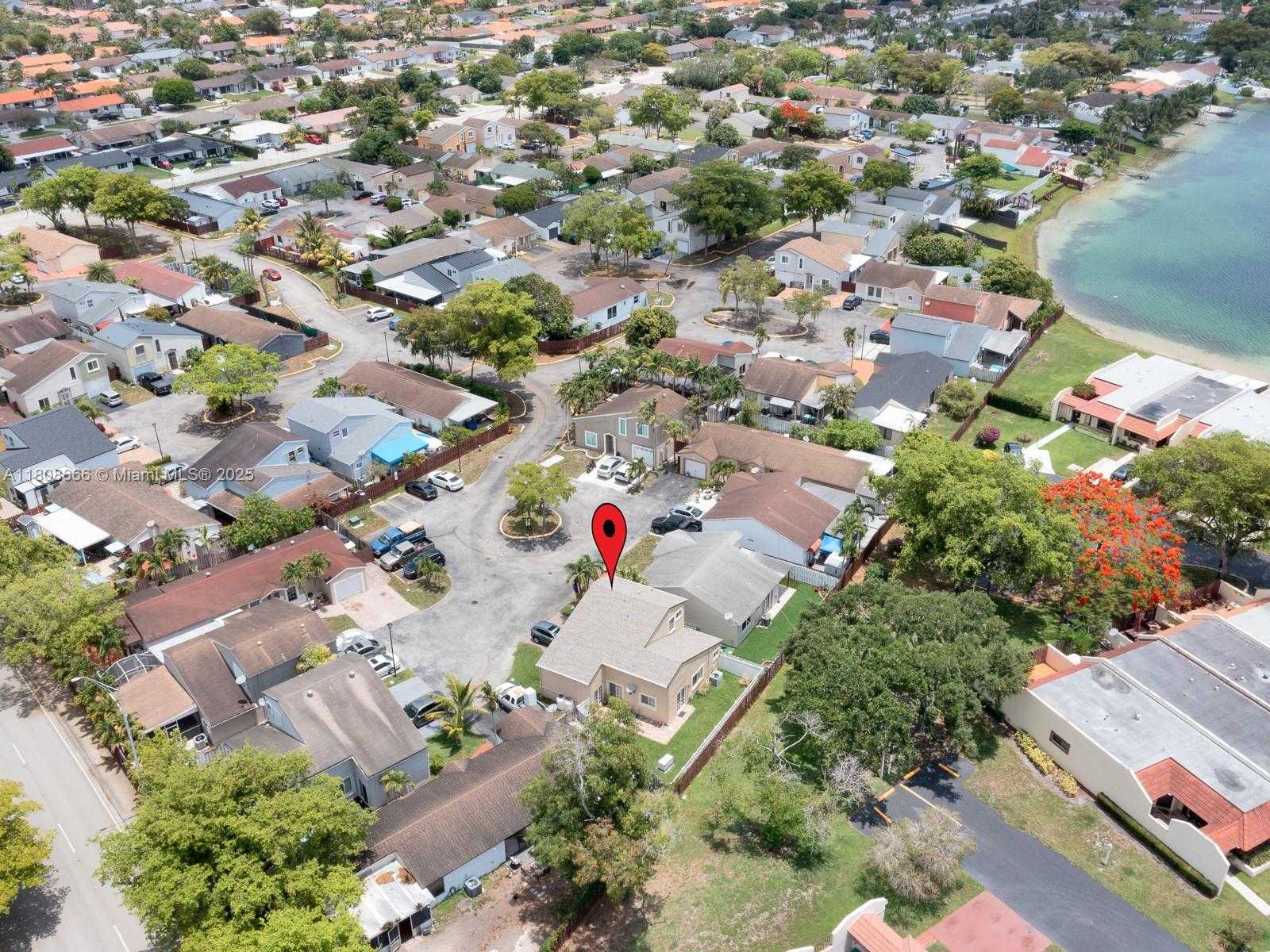 Small Image of 6566 NORTH WEST 197TH LN, Hialeah Number 45