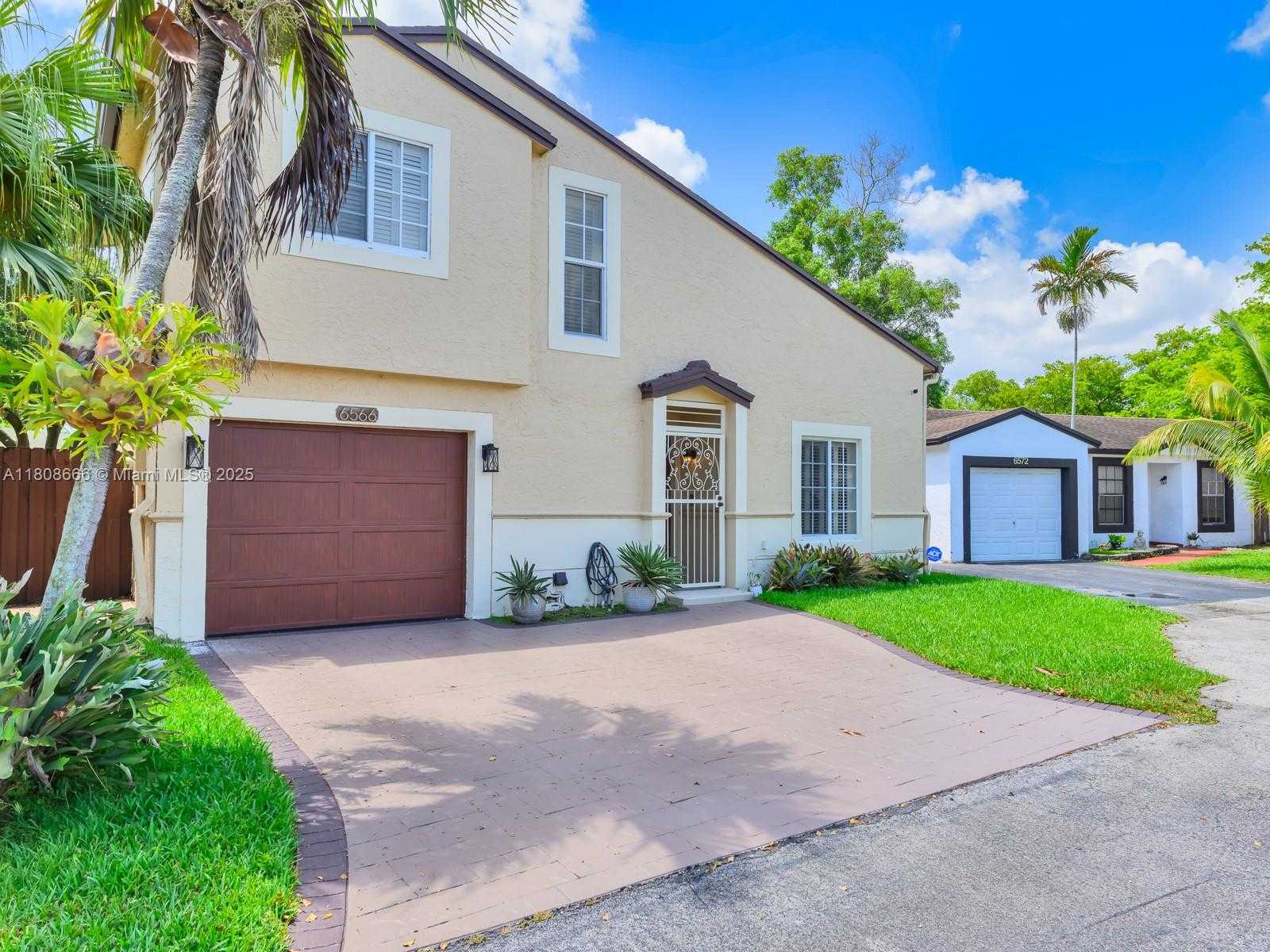 Small Image of 6566 NORTH WEST 197TH LN, Hialeah Number 6