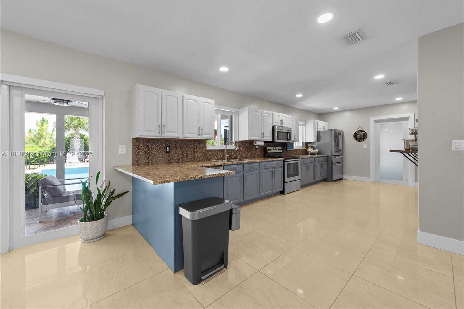 Small Image of 19525 SOUTH WEST 272ND ST, Homestead Number 10