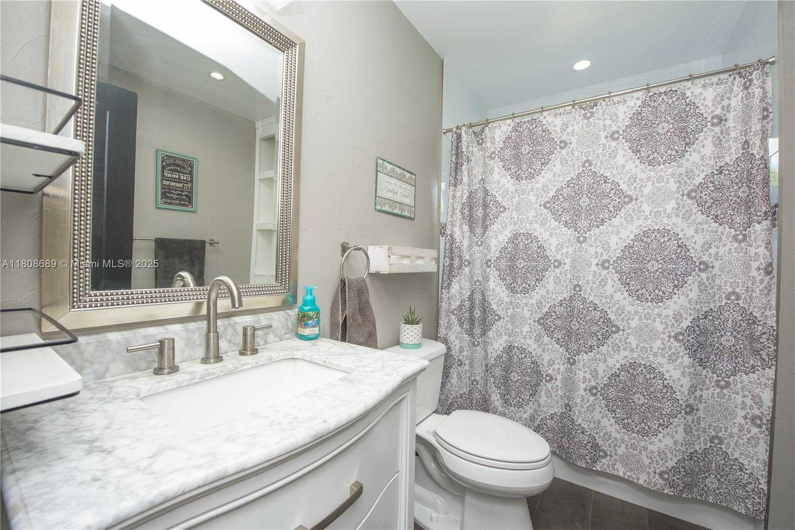 Small Image of 19525 SOUTH WEST 272ND ST, Homestead Number 17