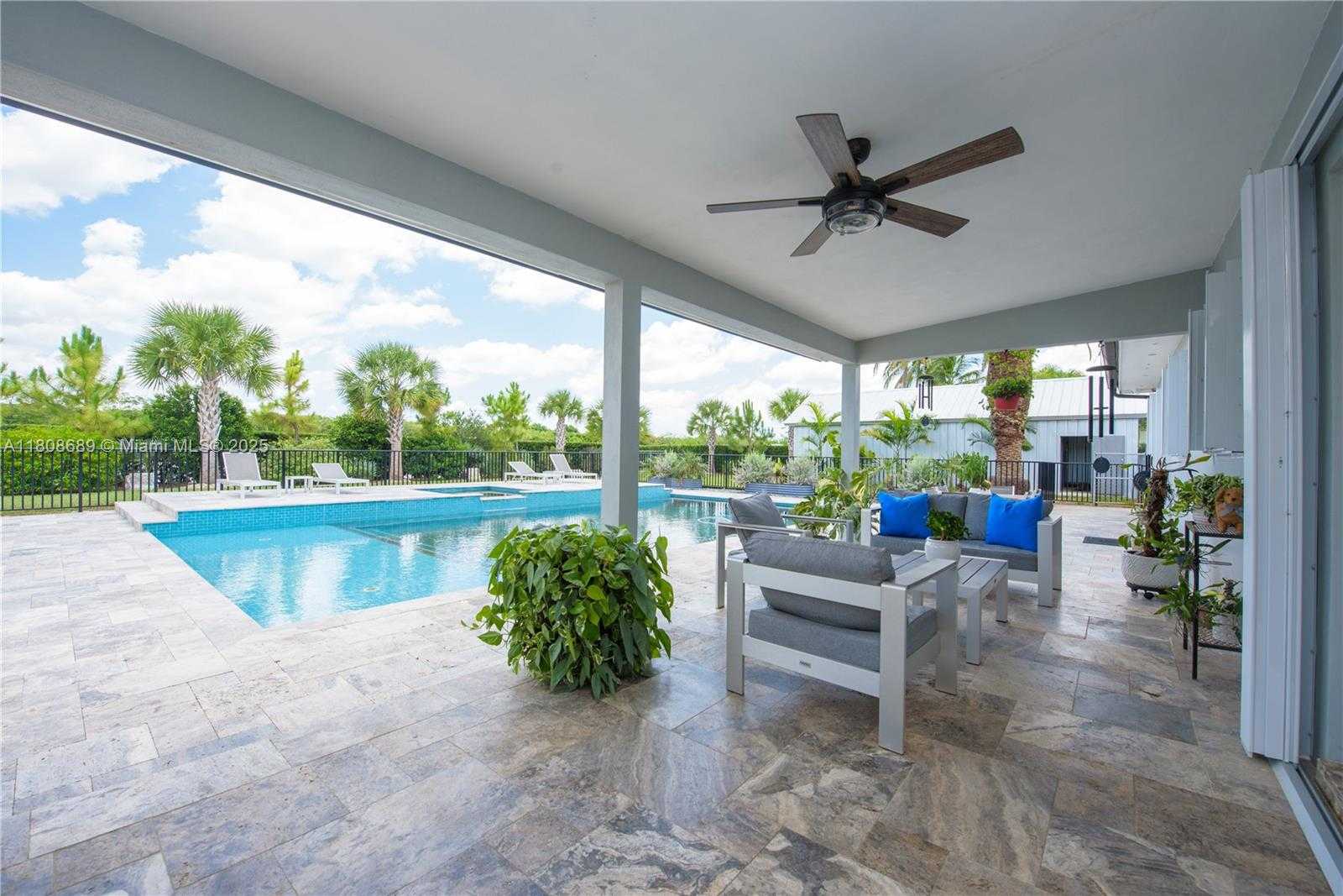 Small Image of 19525 SOUTH WEST 272ND ST, Homestead Number 2