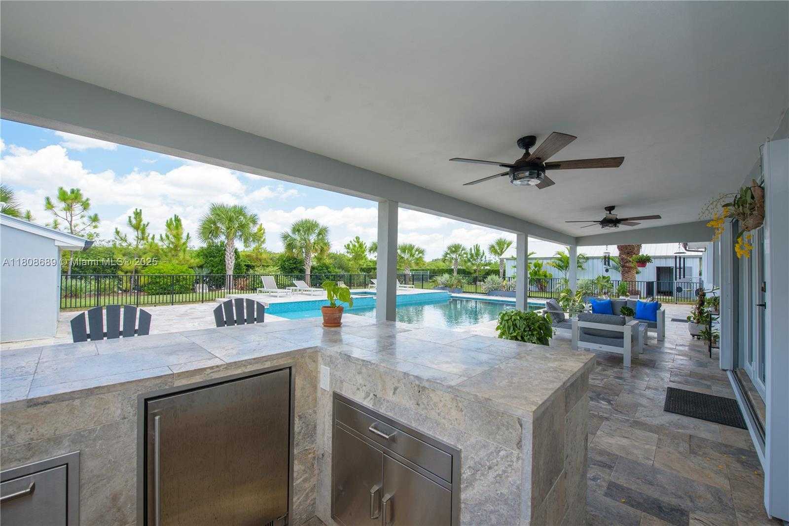 Small Image of 19525 SOUTH WEST 272ND ST, Homestead Number 25
