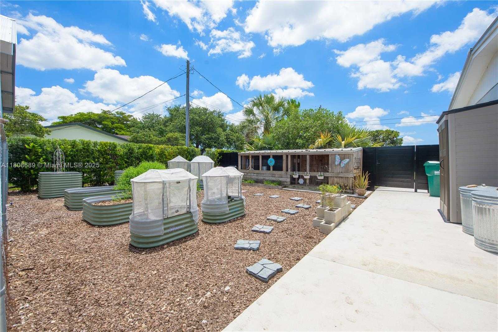 Small Image of 19525 SOUTH WEST 272ND ST, Homestead Number 27