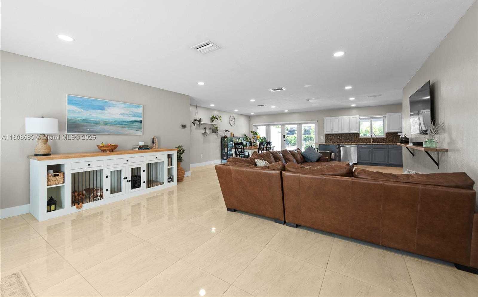 Small Image of 19525 SOUTH WEST 272ND ST, Homestead Number 3