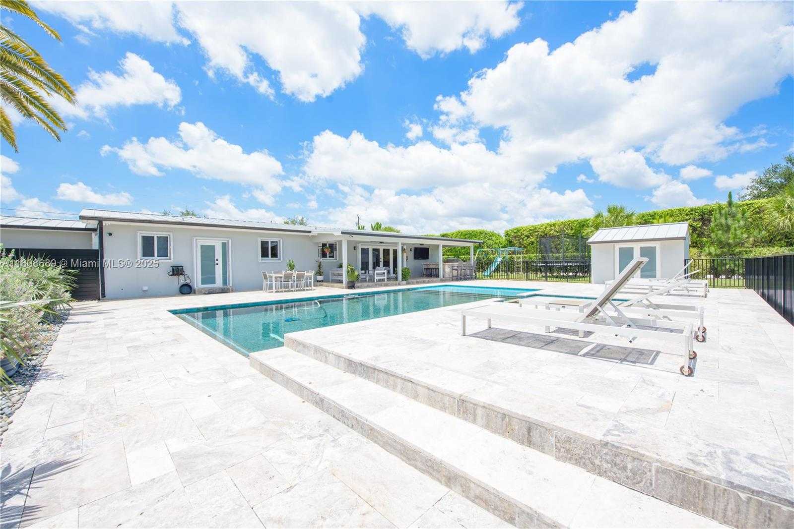 Small Image of 19525 SOUTH WEST 272ND ST, Homestead Number 30
