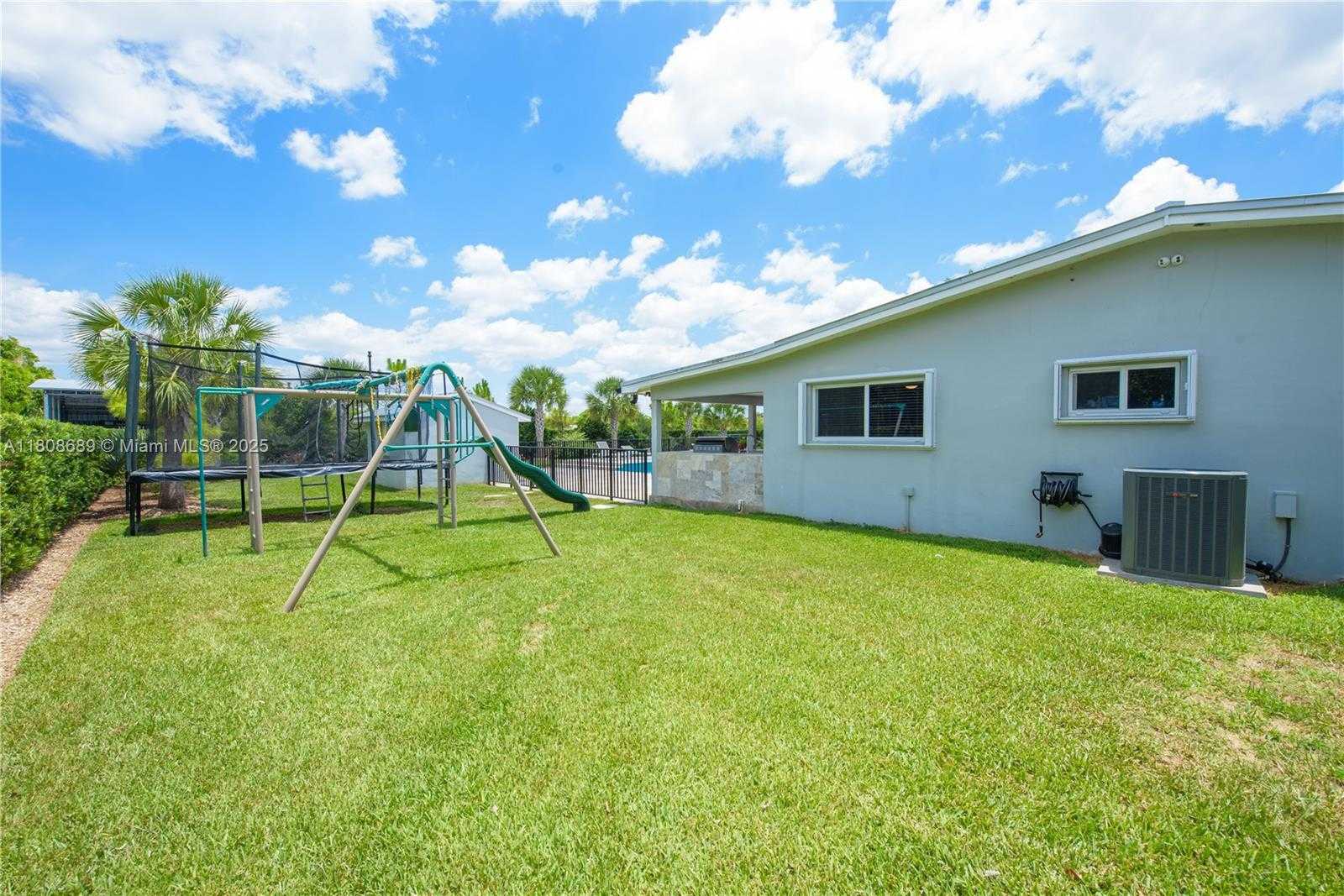 Small Image of 19525 SOUTH WEST 272ND ST, Homestead Number 39