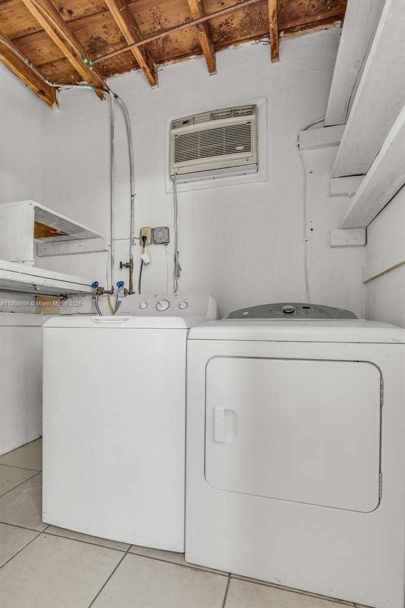 Small Image of 739 WEST 30TH ST, Hialeah Number 19