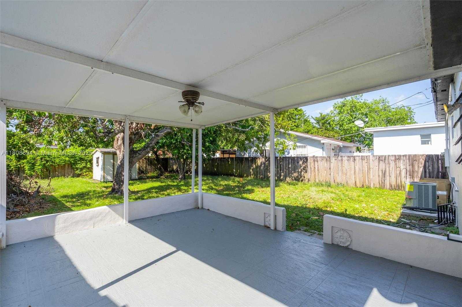 Small Image of 739 WEST 30TH ST, Hialeah Number 20